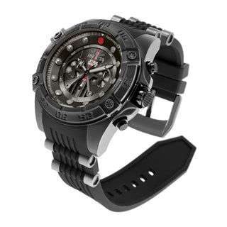RELOJ DARTH VADER PARA HOMBRE INVICTA STAR WARS 26495 - NEGRO