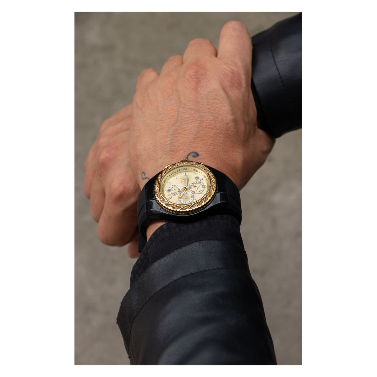 RELOJ DEPORTIVO PARA HOMBRE TECHNOMARINE CRUISE TM-117045 - BLANCO NEGRO